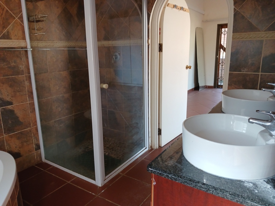 To Let 4 Bedroom Property for Rent in Schoemansville North West